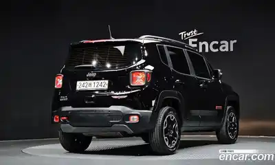 Jeep Renegade 2018 2.0 Автомат в Москве № 432702, миниатюра 2