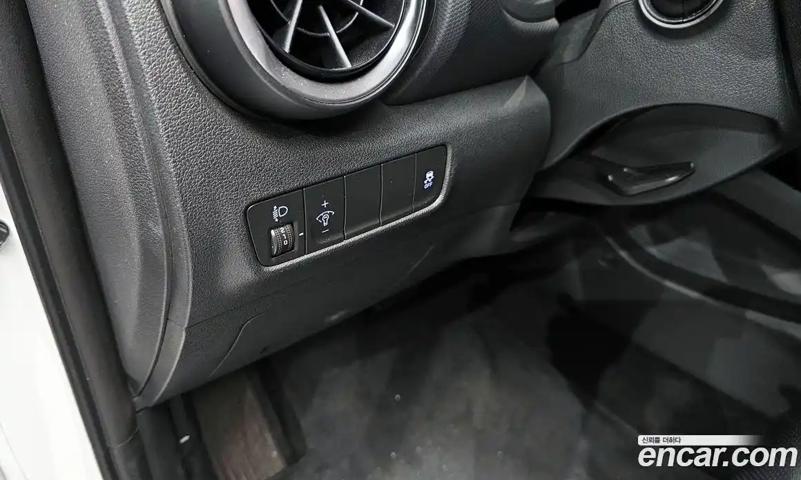 Hyundai Kona 2021 1.6 Автомат в Москве № 43669, фото 15