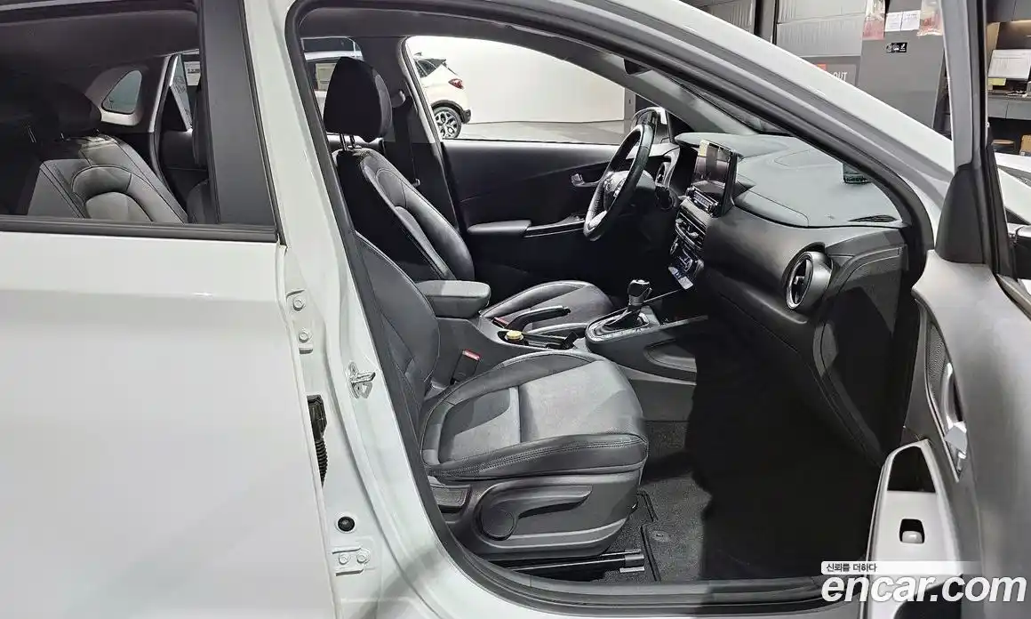 Hyundai Kona 2021 1.6 Автомат в Москве № 43669, фото 16