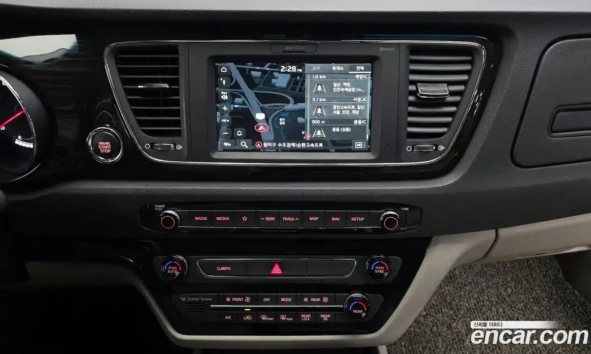 Kia Canival 2019 2.2 Автомат в Москве № 451592, фото 14