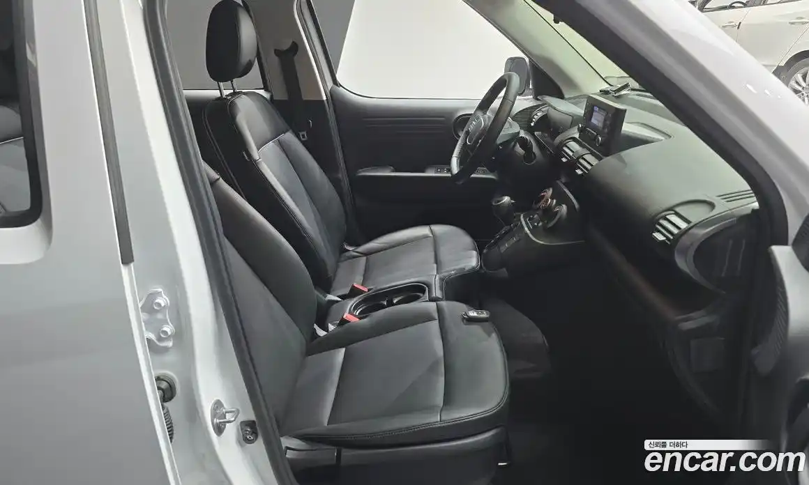 Hyundai Casper 2024 1.0 Автомат в Москве № 458222, фото 10