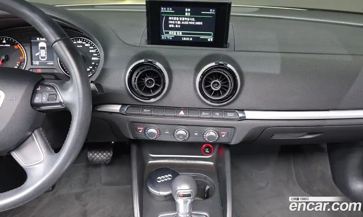 Audi A3 2015 1.6 Автомат в Москве № 468784, фото 15