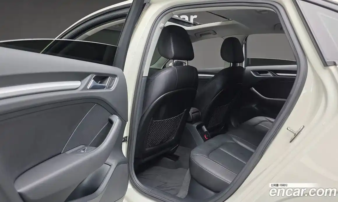 Audi A3 2015 1.6 Автомат в Москве № 468784, фото 18