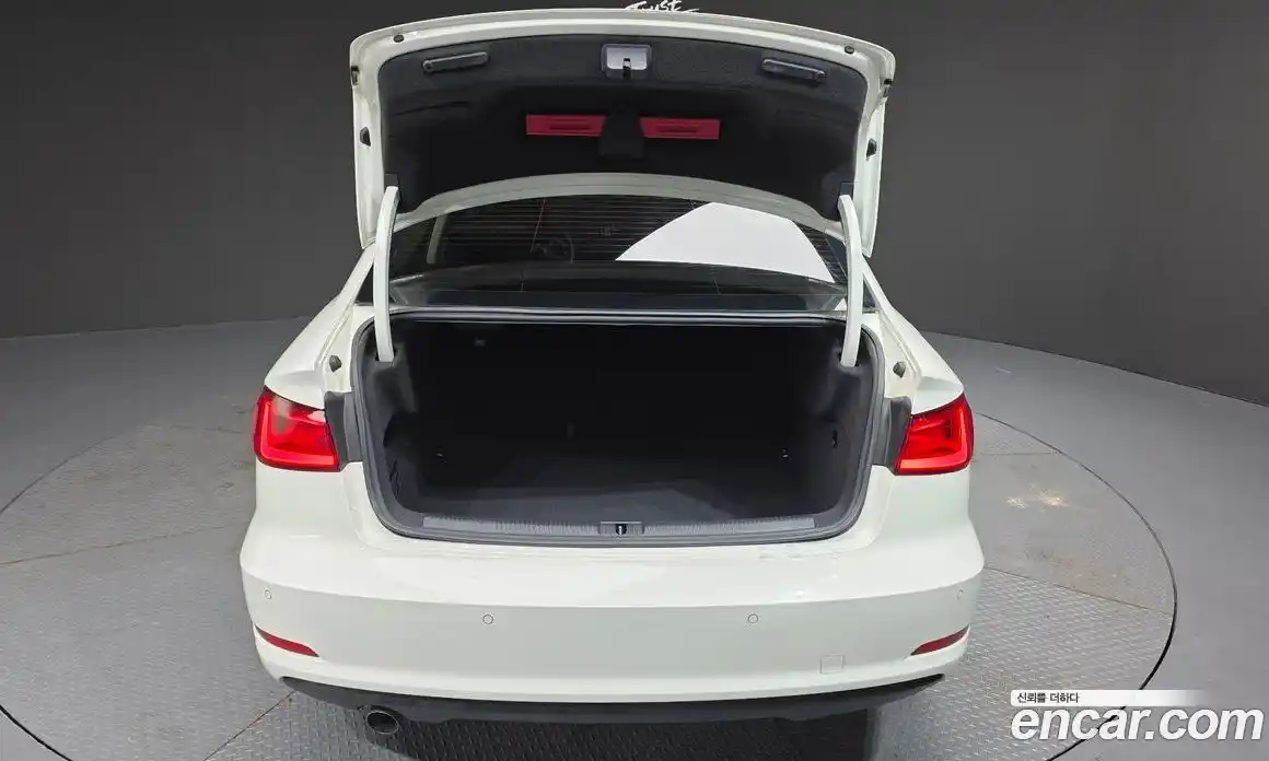 Audi A3 2015 1.6 Автомат в Москве № 468784, фото 20