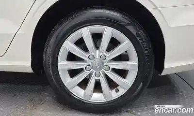 Audi A3 2015 1.6 Автомат в Москве № 468784, миниатюра 5