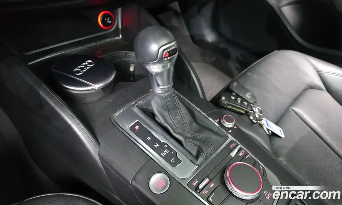 Audi A3 2015 1.6 Автомат в Москве № 468784, фото 9