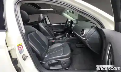 Audi A3 2015 1.6 Автомат в Москве № 468784, миниатюра 10