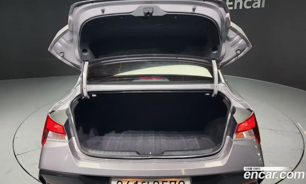 Hyundai Avante 2024 1.6 Автомат в Москве № 50045, фото 20