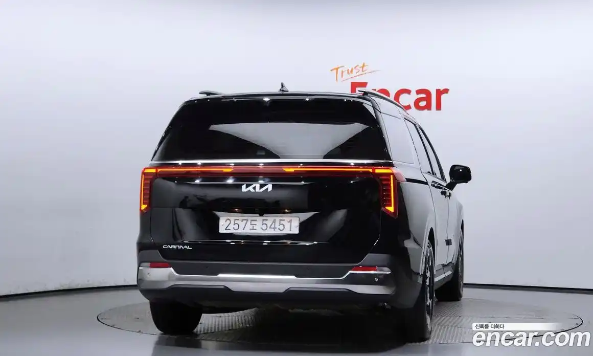 Kia Canival 2024 3.5 Автомат в Москве № 51731, фото 20