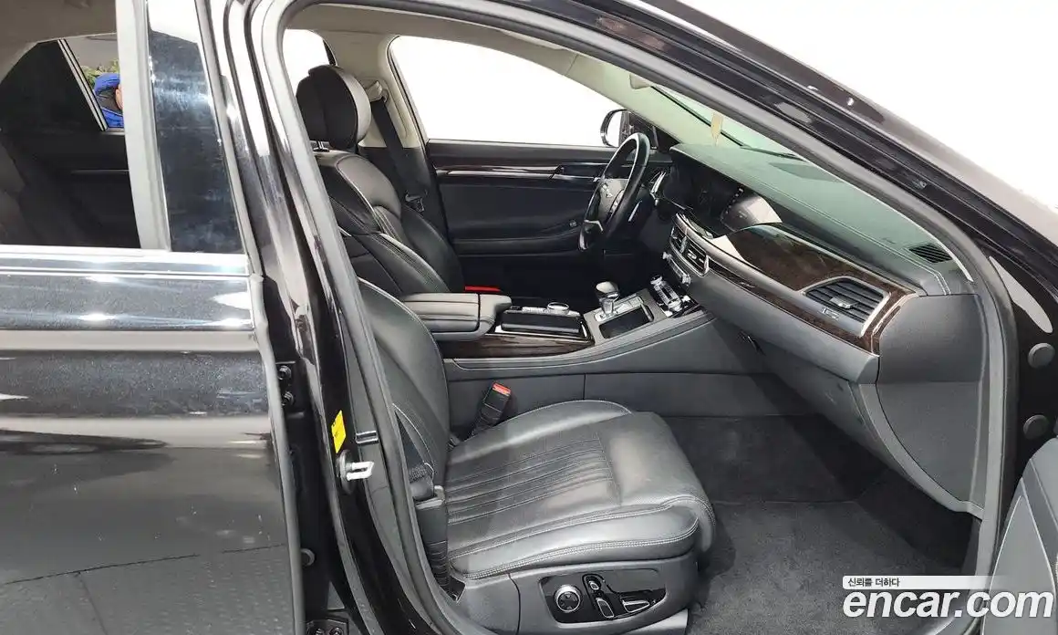 Genesis G90 2019 3.8 Автомат в Москве № 57434, фото 11