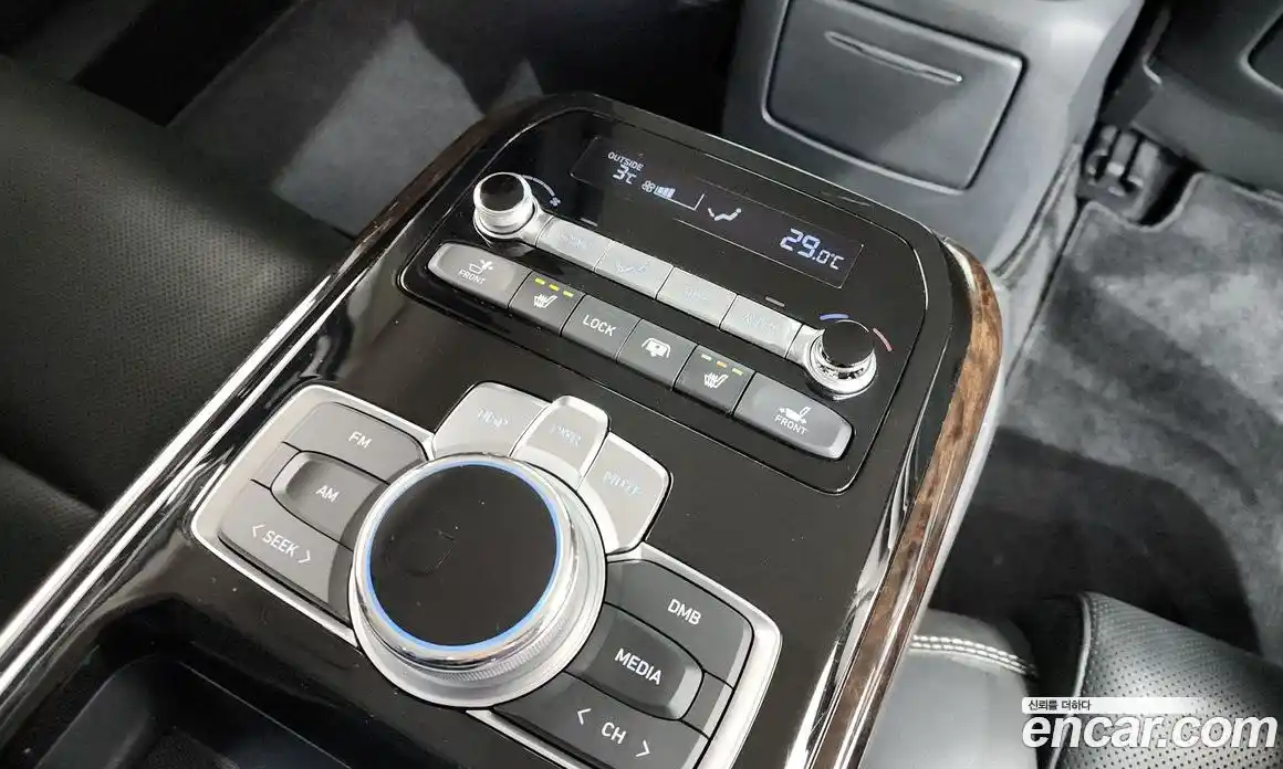 Genesis G90 2019 3.8 Автомат в Москве № 57434, фото 19