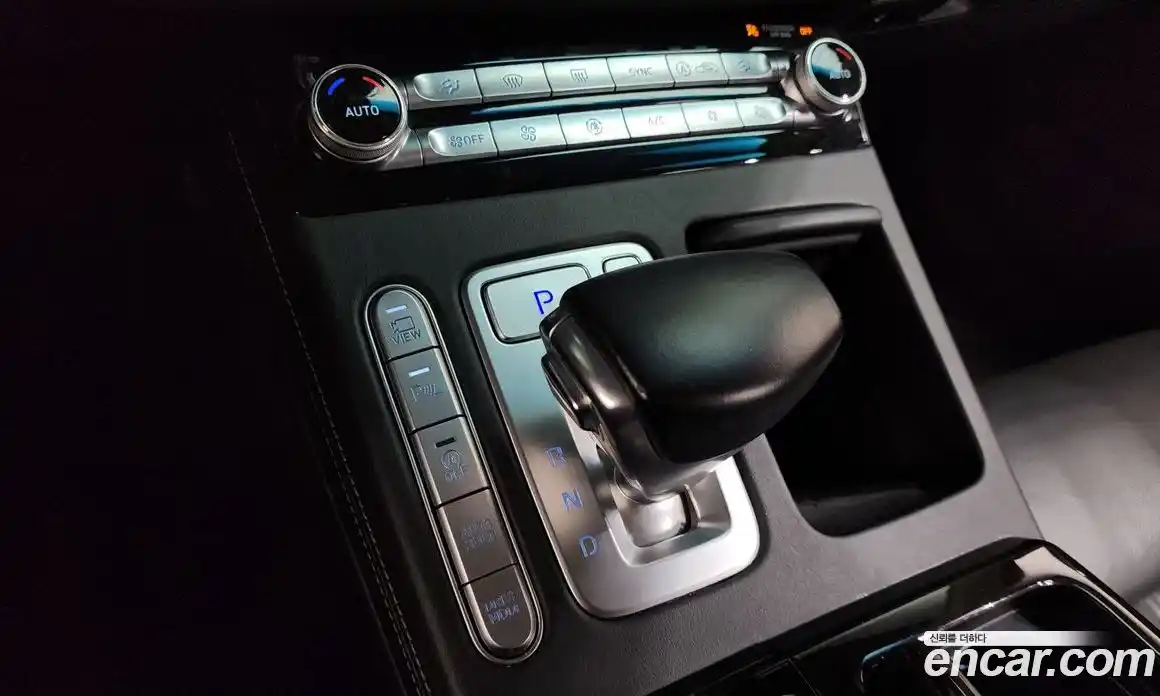 Genesis G90 2019 3.8 Автомат в Москве № 57434, фото 9