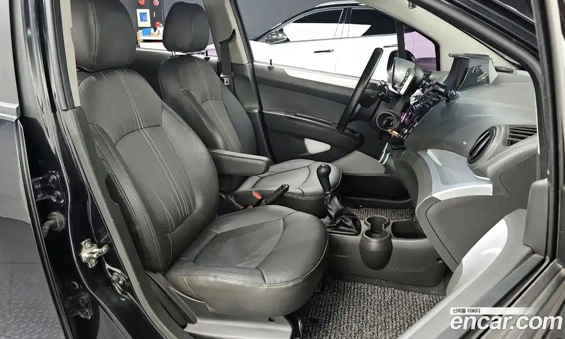 Chevrolet Spark 2013 1.0 Механическая в Москве № 81109, фото 14