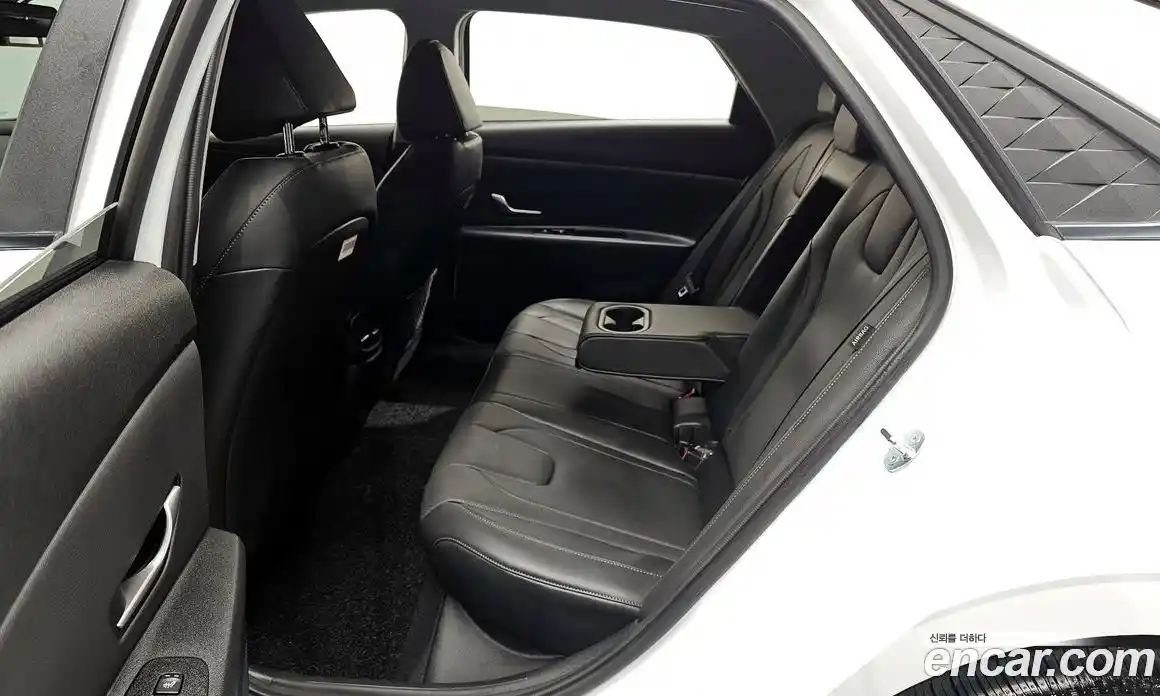 Hyundai Avante 2025 1.6 Автомат в Москве № 8226, фото 17