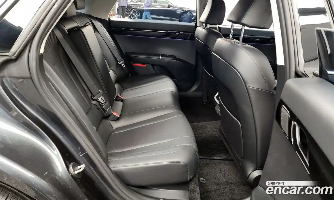 Hyundai Grandeur 2023 2.5 Автомат в Москве № 8325, фото 4