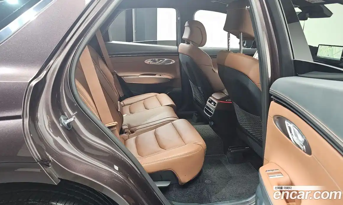 Genesis GV70 2024 2.5 Автомат в Москве № 83904, фото 12