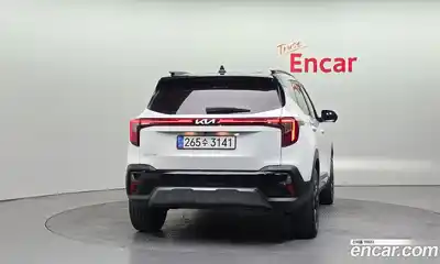 Kia Seltos 2023 2.0 Автомат в Москве № 97204, миниатюра 4