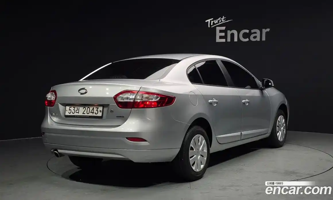 Renault SM3 2018 1.6 Автомат в Москве № 106519, фото 14