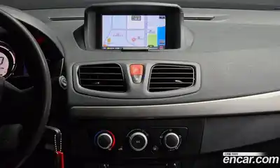 Renault SM3 2018 1.6 Автомат в Москве № 106519, миниатюра 8