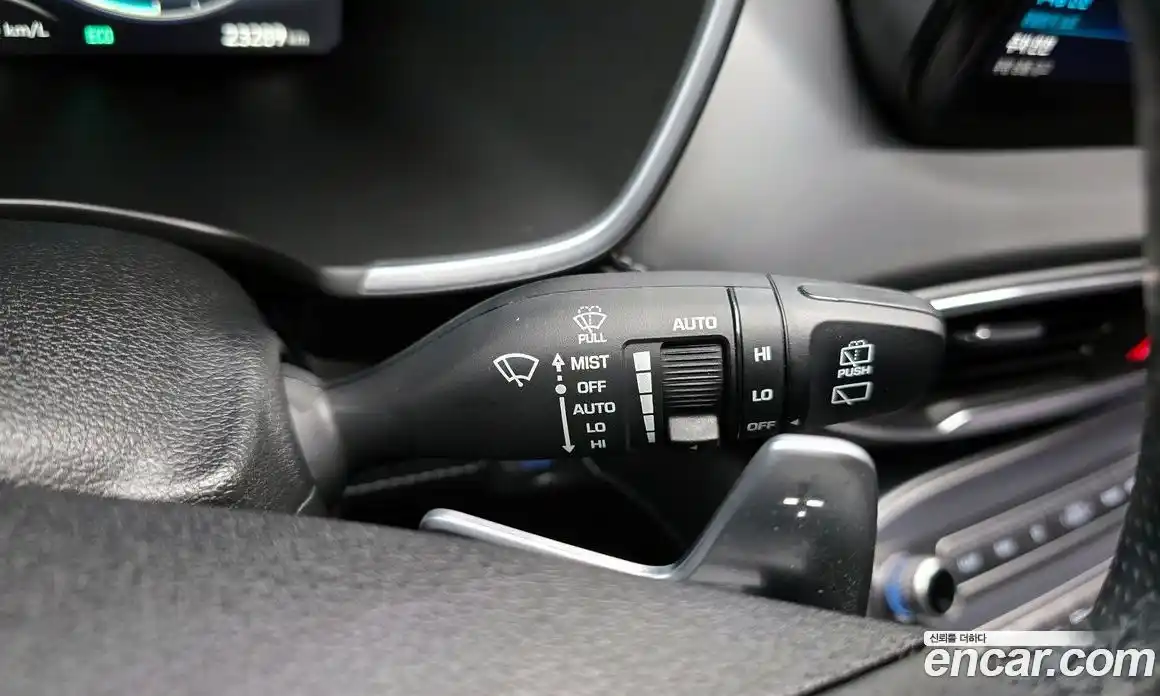 Hyundai Santa Fe 2022 1.6 Автомат в Москве № 108930, фото 20