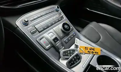 Hyundai Santa Fe 2022 1.6 Автомат в Москве № 108930, миниатюра 10