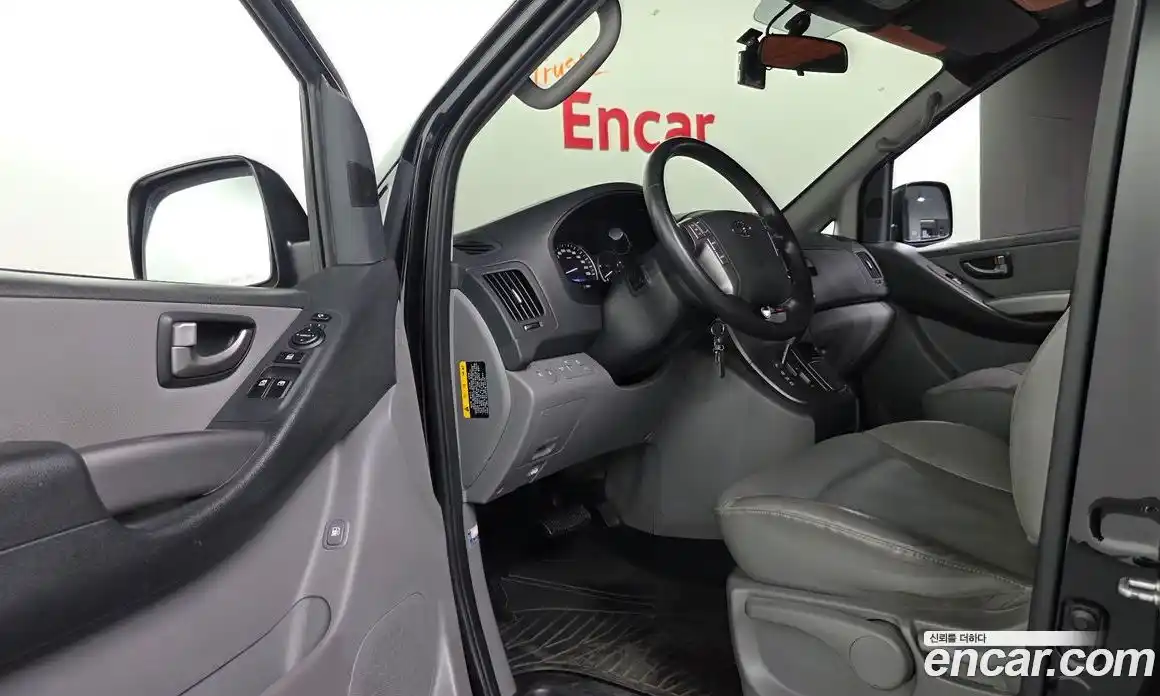 Hyundai Starex 2019 2.5 Автомат в Москве № 110406, фото 11