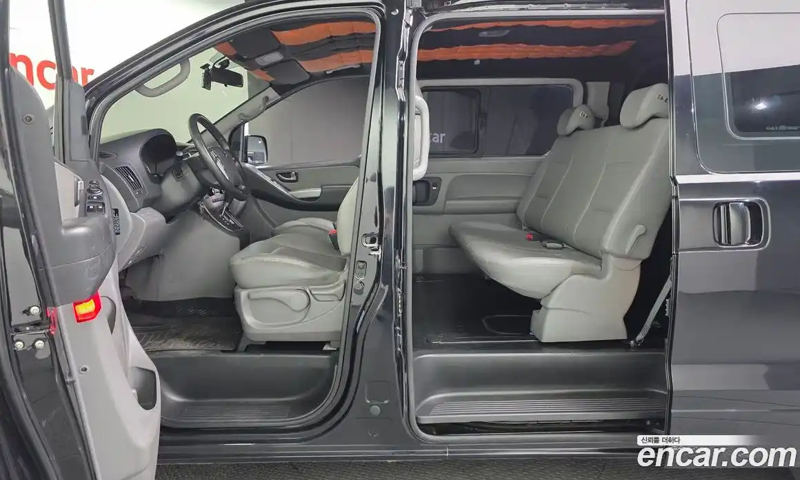 Hyundai Starex 2019 2.5 Автомат в Москве № 110406, фото 18