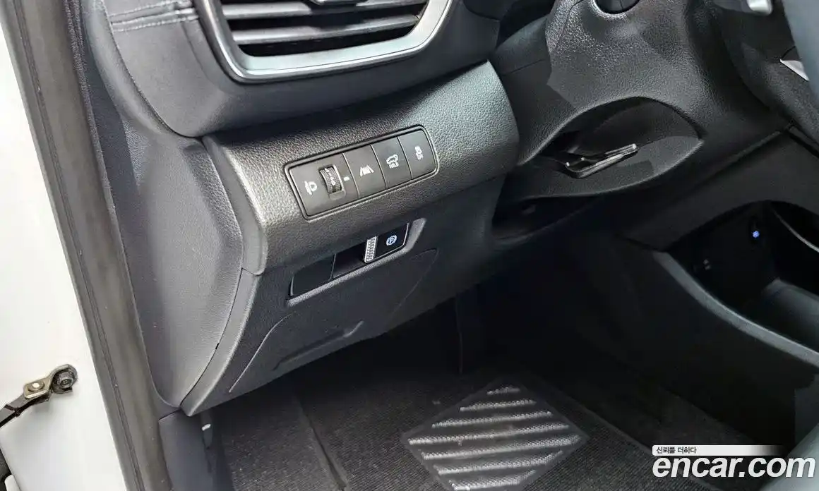 Hyundai Santa Fe 2023 2.5 Автомат в Москве № 112471, фото 13