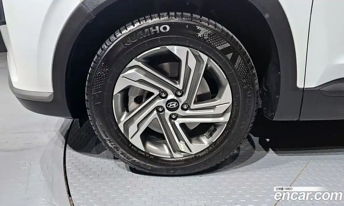 Hyundai Santa Fe 2023 2.5 Автомат в Москве № 112471, фото 18