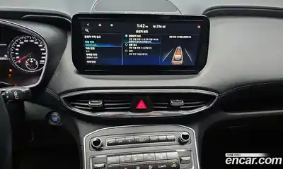 Hyundai Santa Fe 2023 2.5 Автомат в Москве № 112471, миниатюра 6