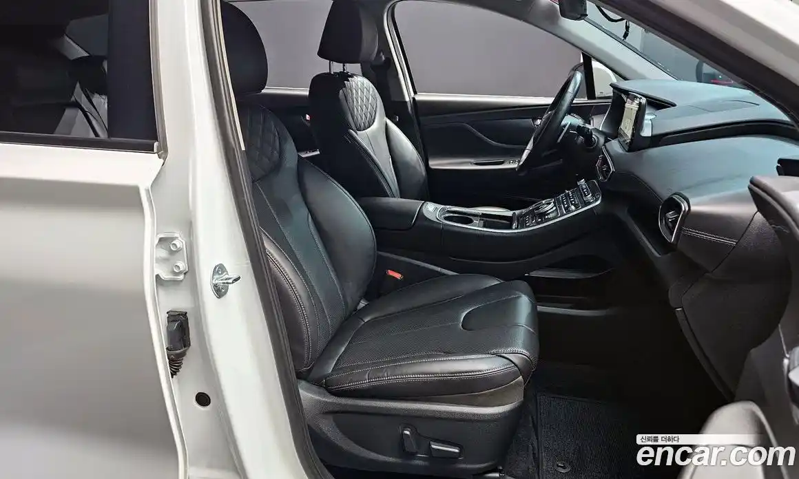 Hyundai Santa Fe 2023 2.5 Автомат в Москве № 112471, фото 8