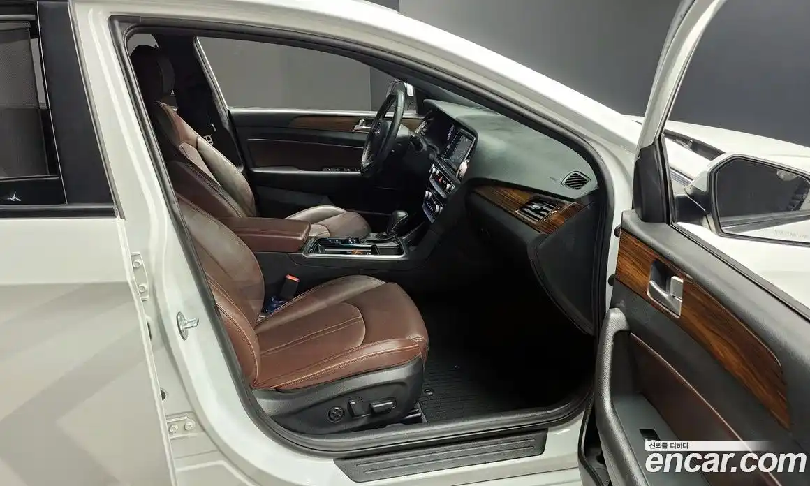 Hyundai Sonata 2018 2.0 Автомат в Москве № 113113, фото 12