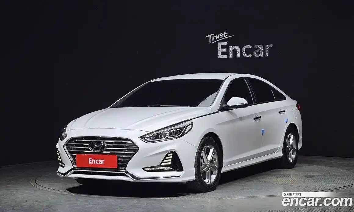 Hyundai Sonata 2018 2.0 Автомат в Москве № 113113, фото 13