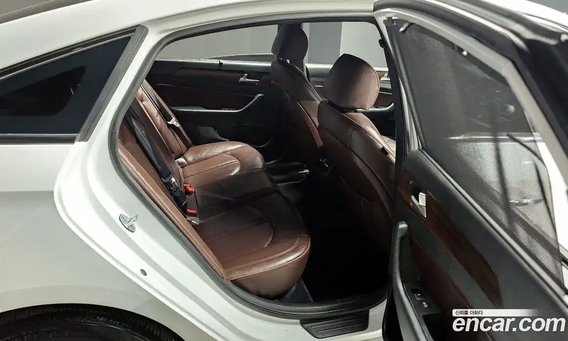 Hyundai Sonata 2018 2.0 Автомат в Москве № 113113, фото 16