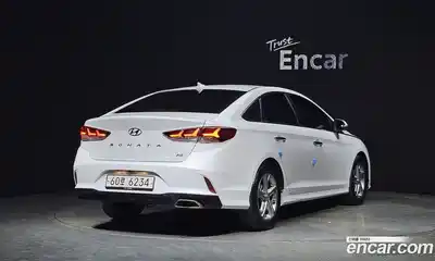 Hyundai Sonata 2018 2.0 Автомат в Москве № 113113, миниатюра 3