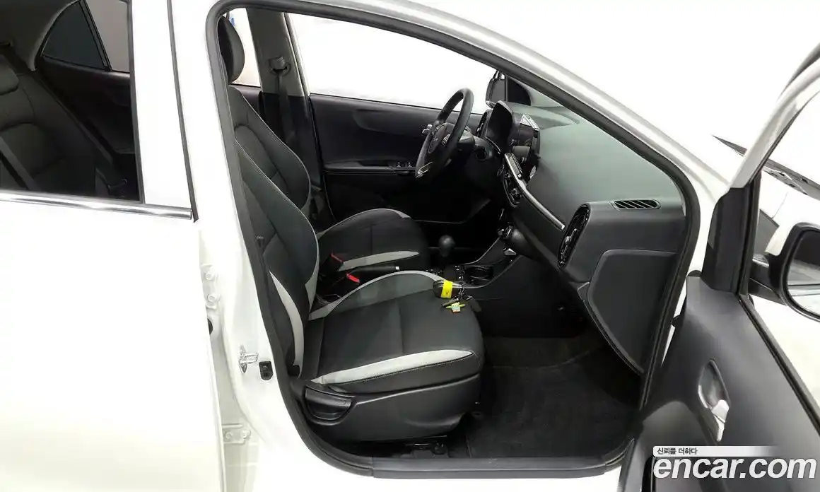 Kia Morning 2024 1.0 Автомат в Москве № 114640, фото 11