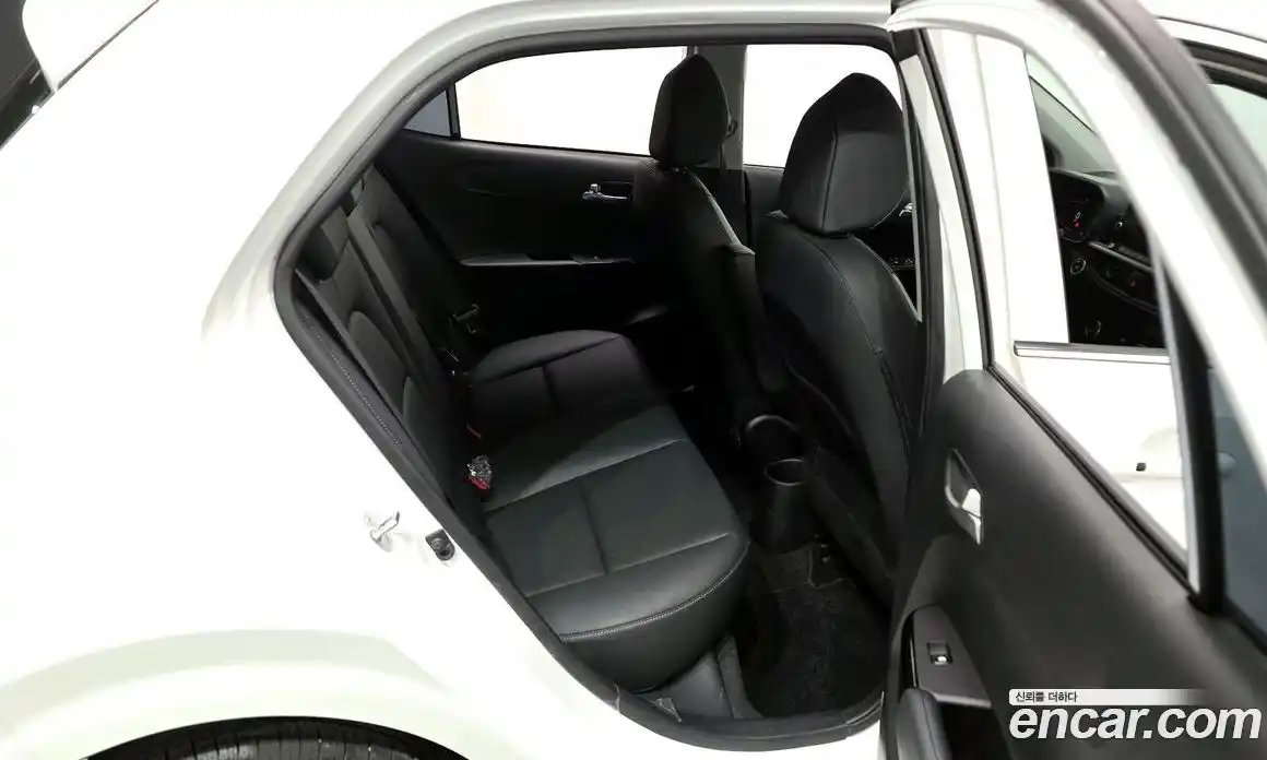 Kia Morning 2024 1.0 Автомат в Москве № 114640, фото 12