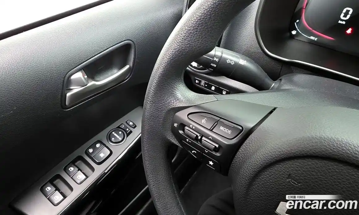 Kia Morning 2024 1.0 Автомат в Москве № 114640, фото 18