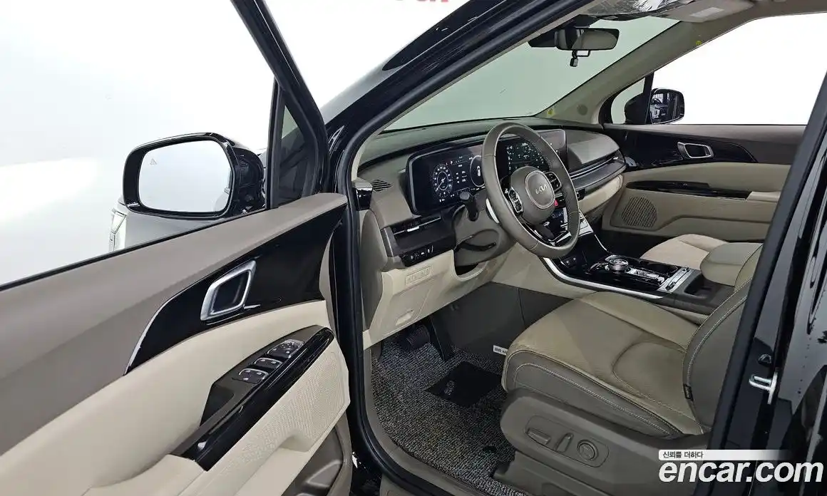 Kia Canival 2023 2.2 Автомат в Москве № 115525, фото 15