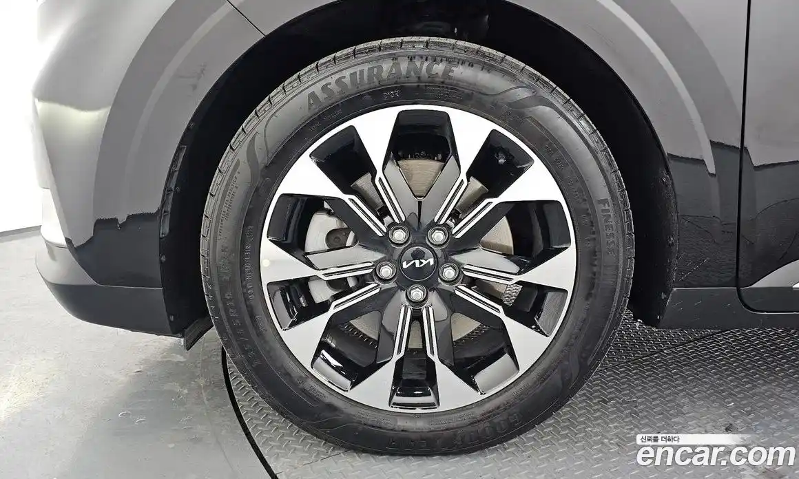 Kia Canival 2023 2.2 Автомат в Москве № 115525, фото 19