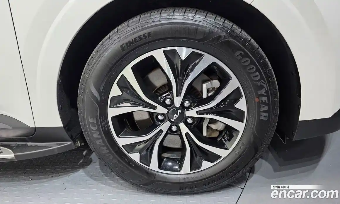 Kia Canival 2023 2.2 Автомат в Москве № 115728, фото 15