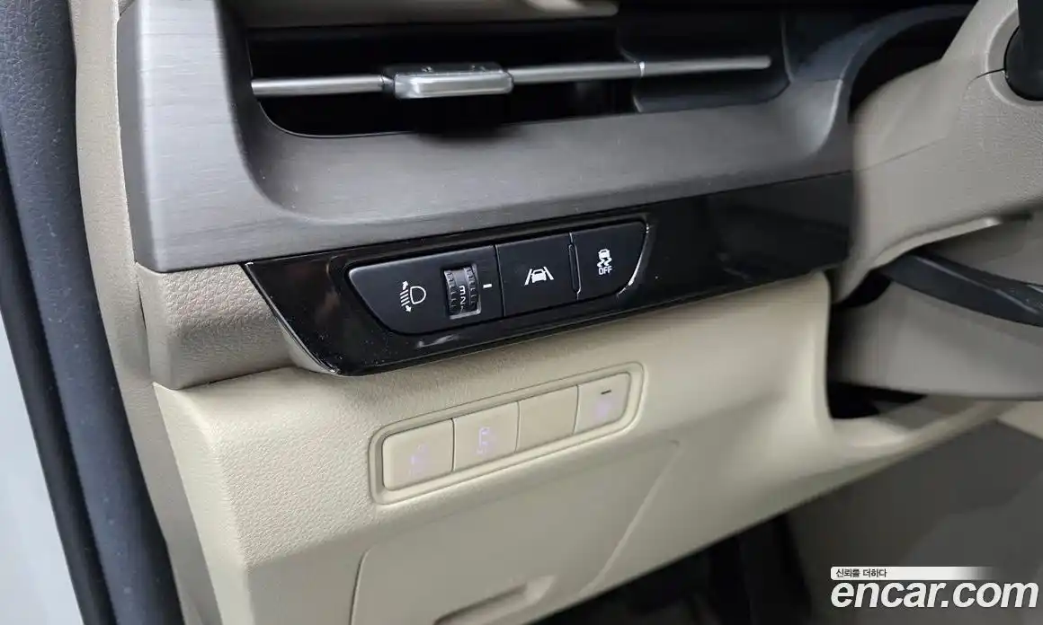 Kia Canival 2023 2.2 Автомат в Москве № 115728, фото 19