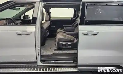 Kia Canival 2024 2.2 Автомат в Москве № 120877, миниатюра 3