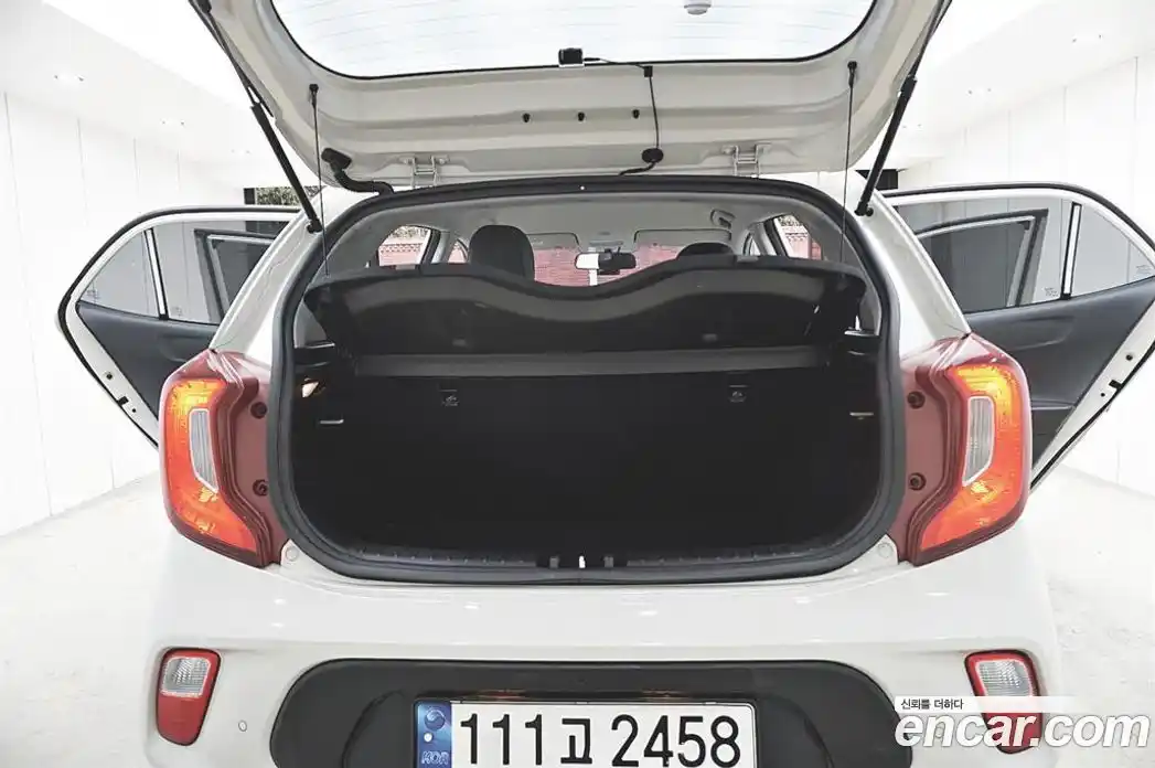 Kia Morning 2018 1.0 Автомат в Москве № 120943, фото 5