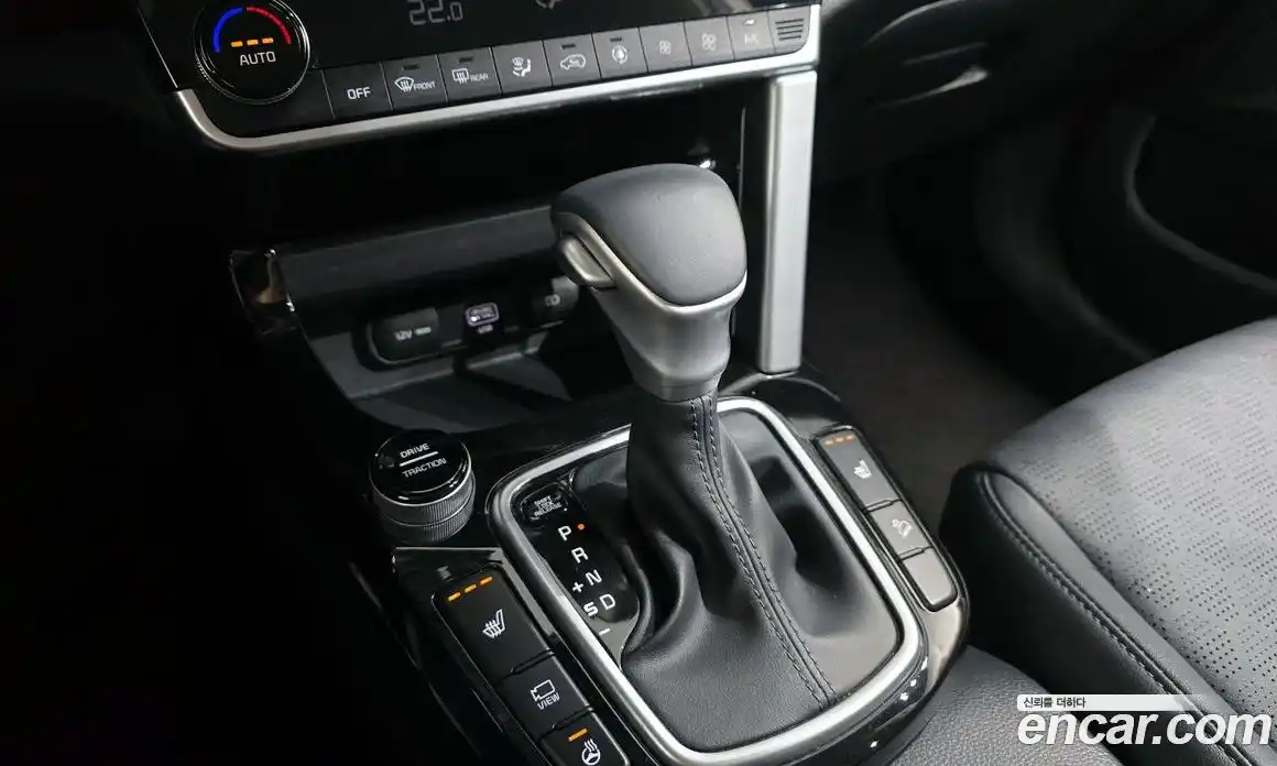 Kia Seltos 2023 1.6 Автомат в Москве № 121693, фото 11