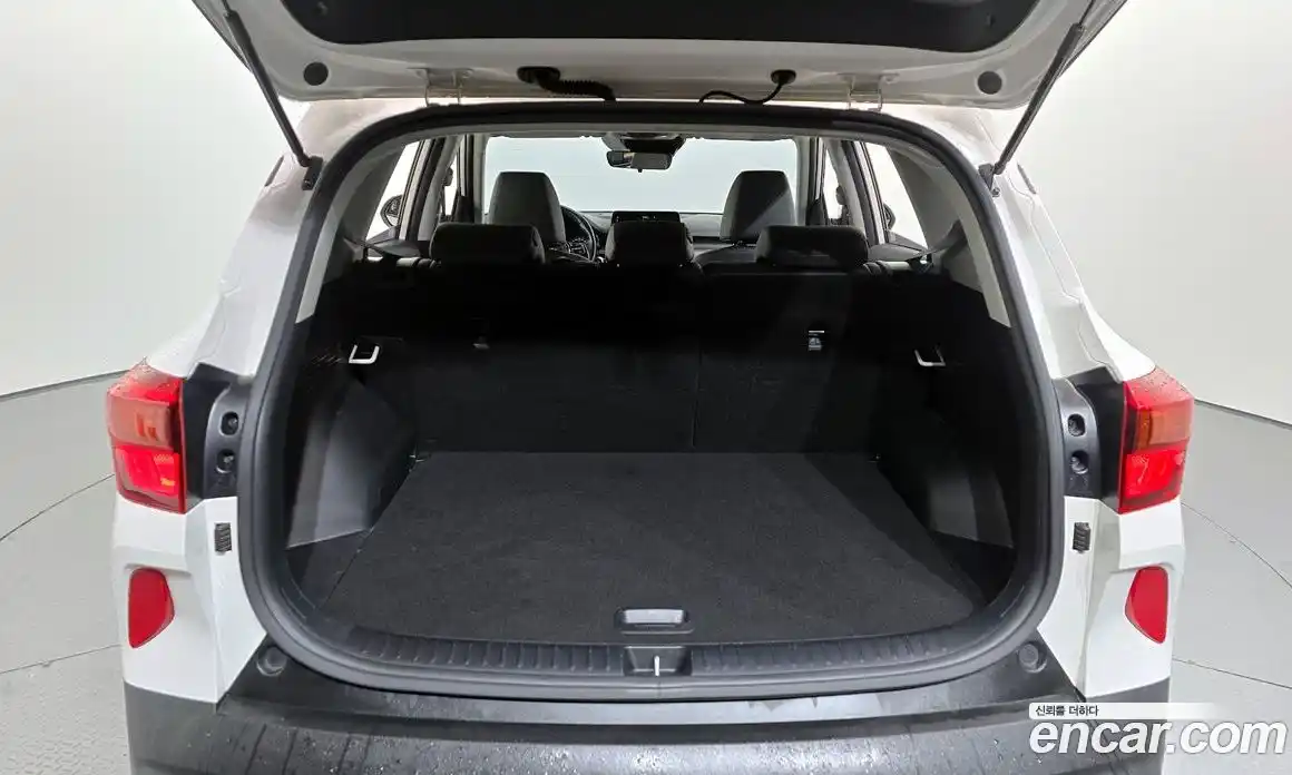 Kia Seltos 2023 1.6 Автомат в Москве № 121693, фото 12