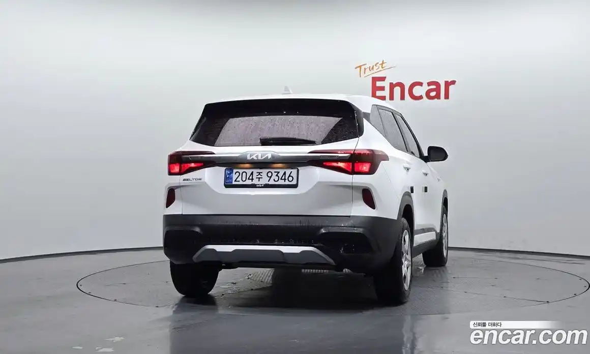 Kia Seltos 2023 1.6 Автомат в Москве № 121693, фото 17