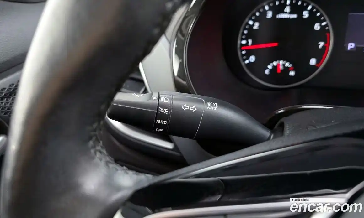 Kia Seltos 2023 1.6 Автомат в Москве № 121693, фото 5