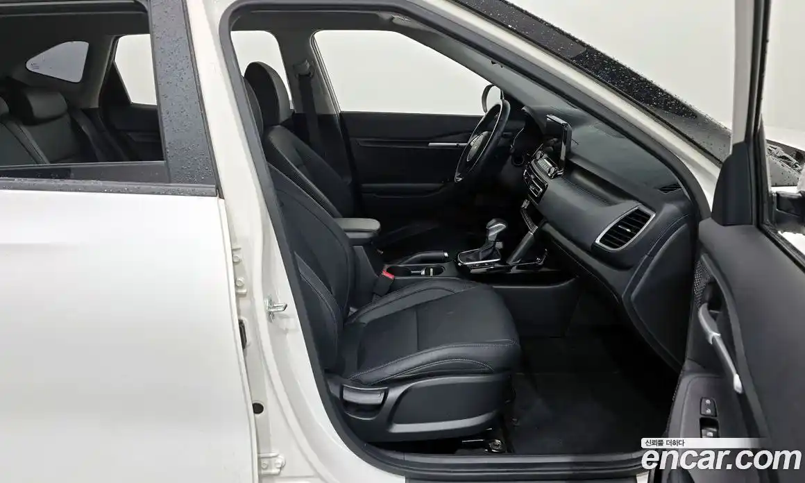 Kia Seltos 2023 1.6 Автомат в Москве № 121693, фото 6