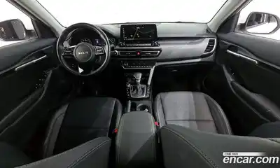 Kia Seltos 2023 1.6 Автомат в Москве № 121693, миниатюра 9